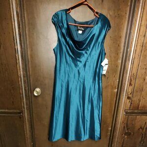 S.L.fashion misses jade midi dress nwt